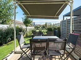Peaceful Villa in Serignan