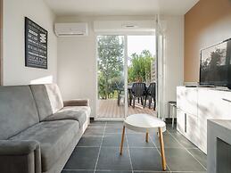 Villa Steps From Valras Beach