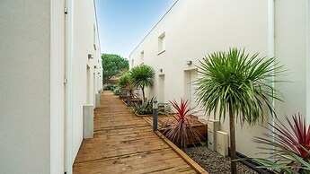 Villa Steps From Valras Beach