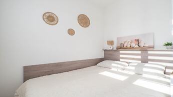 Villa Steps From Valras Beach