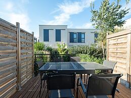 Bright Villa by the Valras Sea