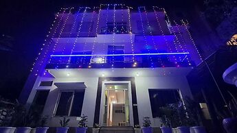Soooper Hotel