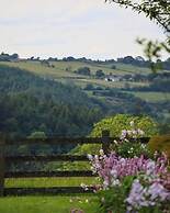 The Mallyan Spout Hotel