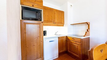 Apartment in Modane With Ski Slope Access