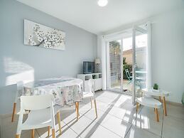 Bright Escape Near the Beach