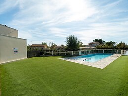 Villa in Valras-plage Near Sandy Beach