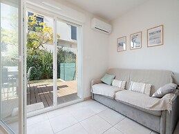 Villa in Valras-plage Near Sandy Beach