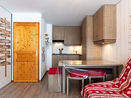 Apartment in Morillon With Pool & Mountain Views