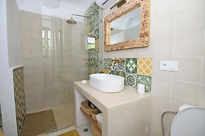 Riad larbi khalis