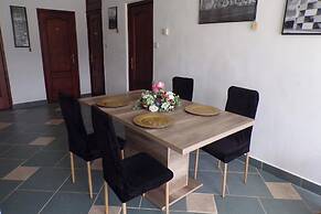 Apartment Sleeps 4 With Private Pool