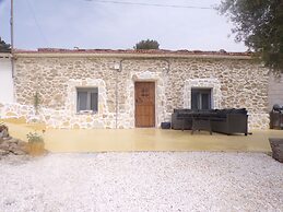 Apartment Sleeps 4 With Private Pool