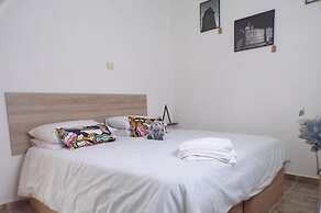 Apartment Sleeps 4 With Private Pool