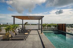 Cumbres Garden luxury apartments