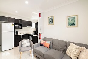 Smart Suites Self Check-in Apartments - 35A Freney