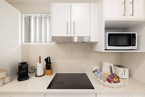 Smart Suites Self Check-in Apartments - 35A Freney