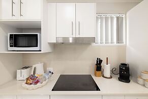 Smart Suites Self Check-in Apartments - 35A Freney