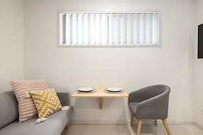 Smart Suites Self Check-in Apartments - 35A Freney