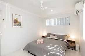 Smart Suites Self Check-in Apartments - 35A Freney