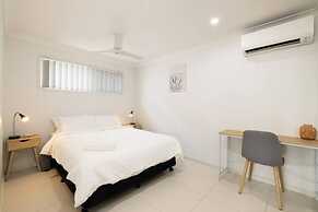 Smart Suites Self Check-in Apartments - 35A Freney