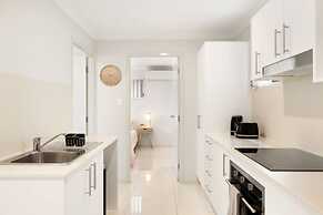 Smart Suites Self Check-in Apartments - 35A Freney