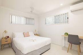Smart Suites Self Check-in Apartments - 35A Freney