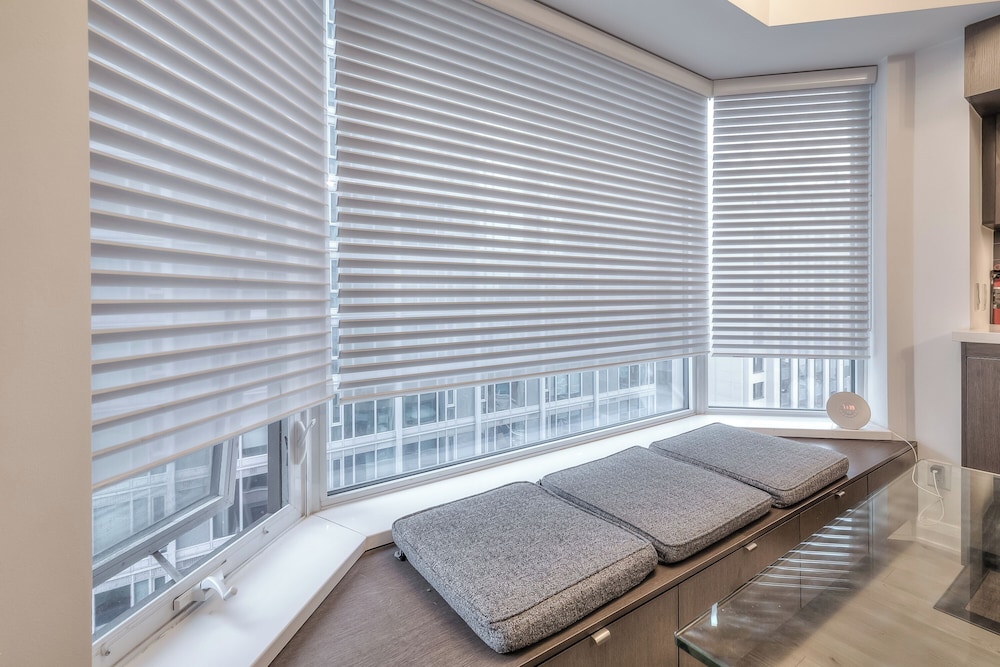 Waterfront Clair Avenue Suites