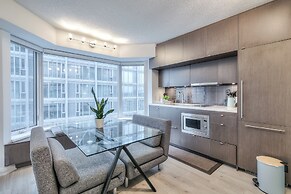 Waterfront Clair Avenue Suites