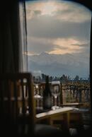 Andeluna Winery Lodge