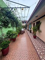 GRANADOS GUEST HOUSE