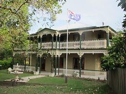 Grove Manor Bed & Breakfast