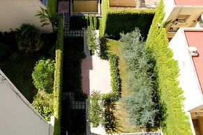 Rivadavia Apartments