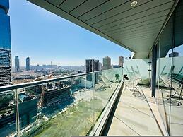 Stylish 1BR in JVC w Pool 6 Mins to Circle Mall