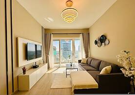 Stylish 1BR in JVC w Pool 6 Mins to Circle Mall