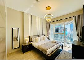 Stylish 1BR in JVC w Pool 6 Mins to Circle Mall