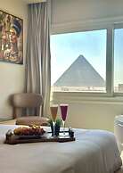 Tiye Pyramids Hotel