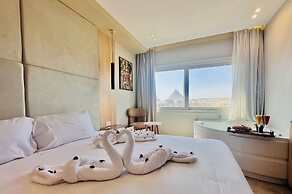 Tiye Pyramids Hotel