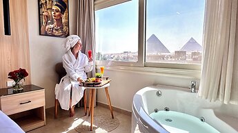 Tiye Pyramids Hotel