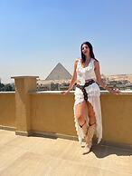 Tiye Pyramids Hotel