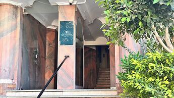 Tiye Pyramids Hotel
