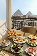 Tiye Pyramids Hotel