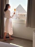 Tiye Pyramids Hotel
