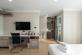 Tj 4711 Residence