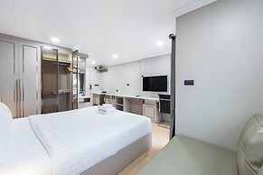 Tj 4711 Residence