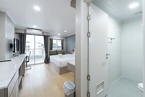Tj 4711 Residence