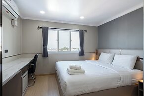 Tj 4711 Residence
