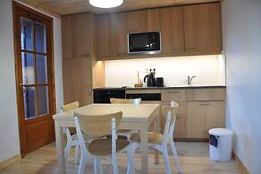 Mountain Retreat for 6 Guests
