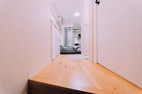 Minimalist Loft 605