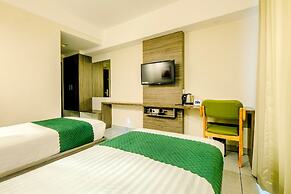 THE HEARTLAND INN