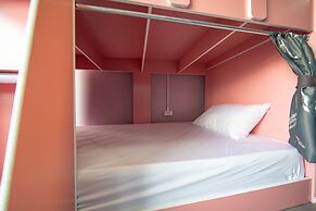 UrbanNest Hostel