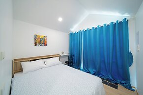 UrbanNest Hostel